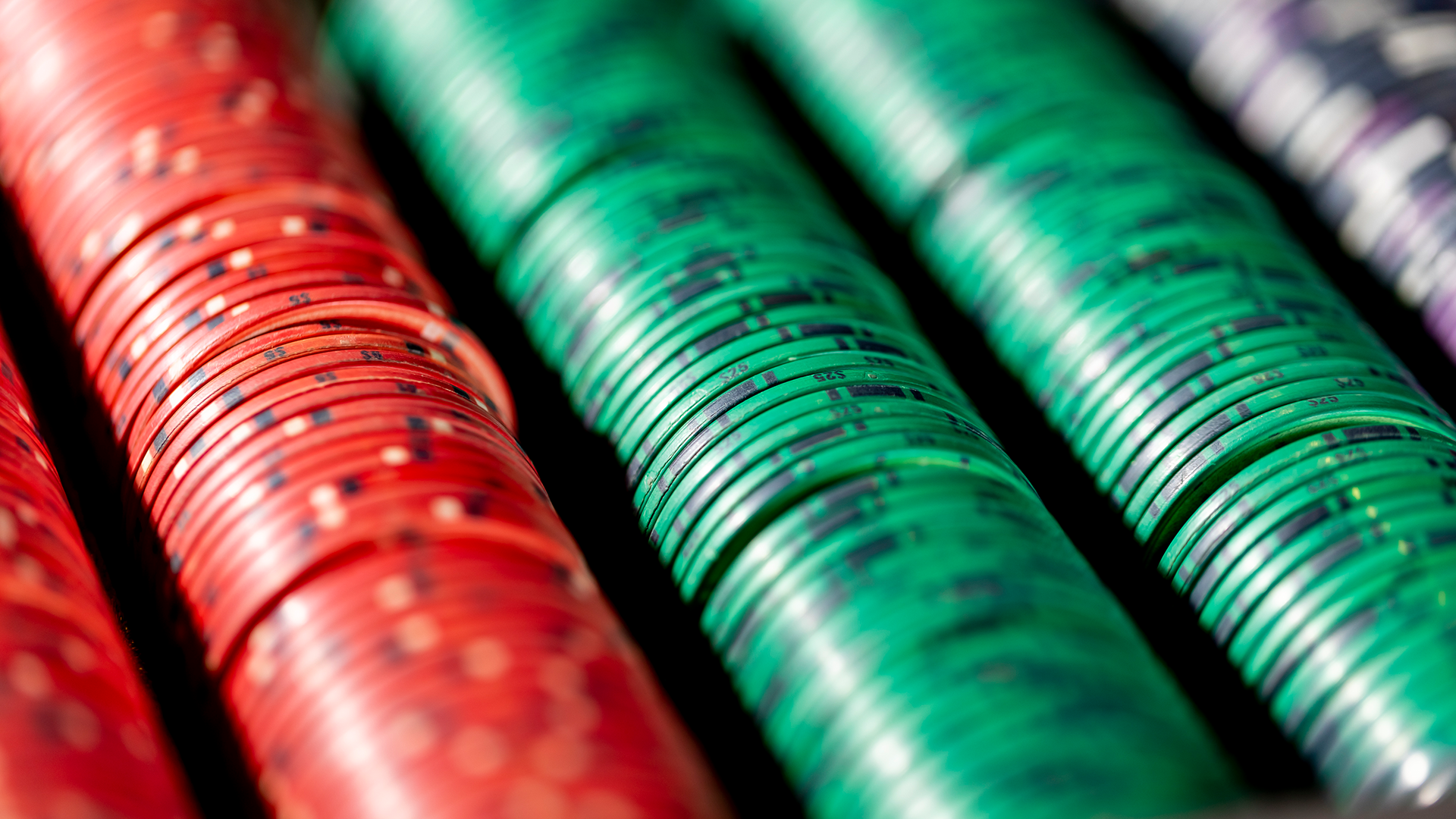15 Casino Poker Etiquette Rules to Follow at the Table